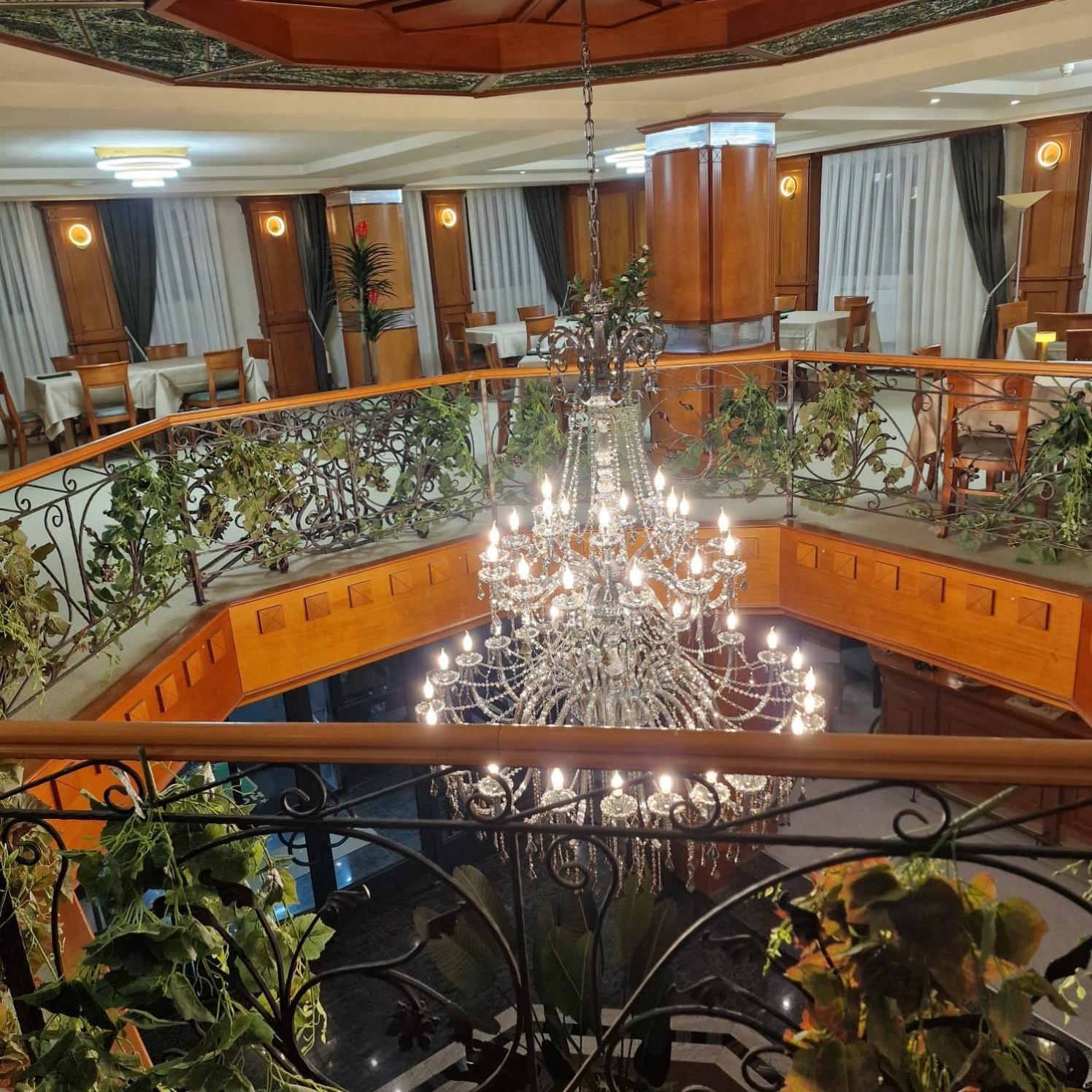 Hotel Princi i Arberit Priștina Exterior foto