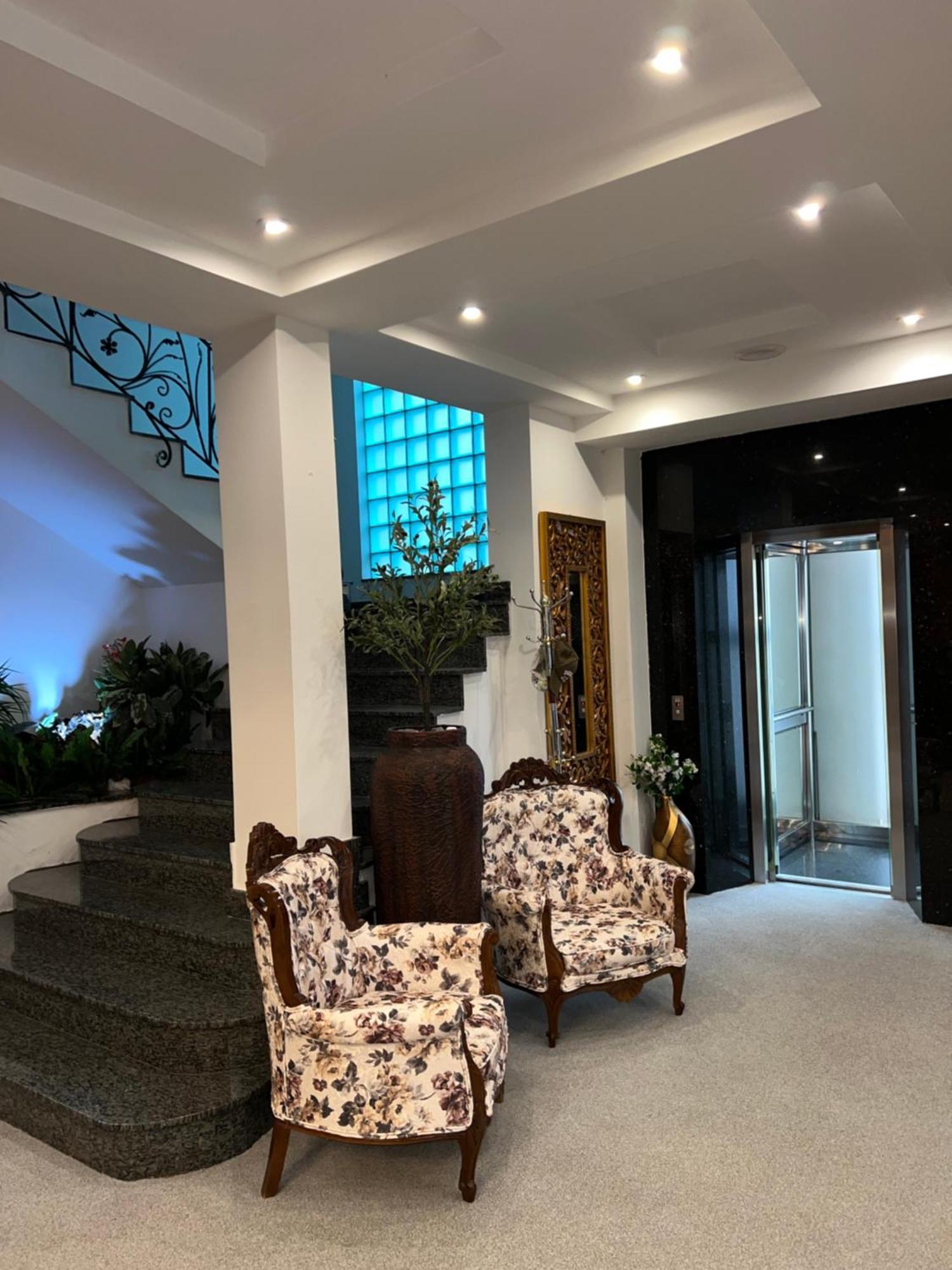 Hotel Princi i Arberit Priștina Exterior foto